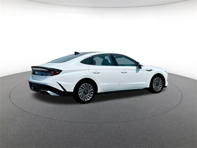 new 2025 Hyundai Sonata Hybrid car, priced at $33,862