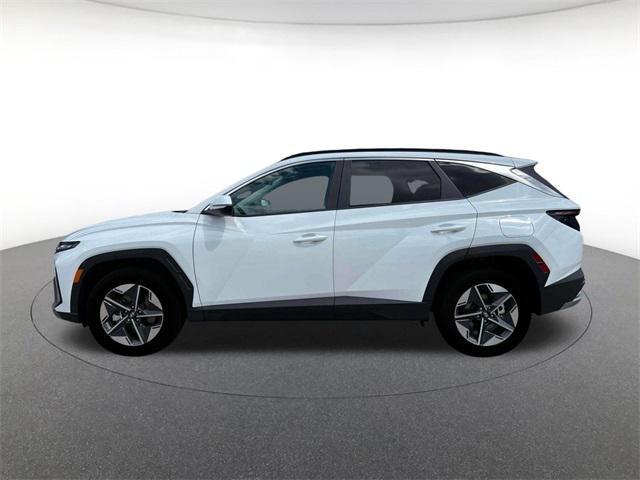 new 2025 Hyundai TUCSON Hybrid car, priced at $32,596