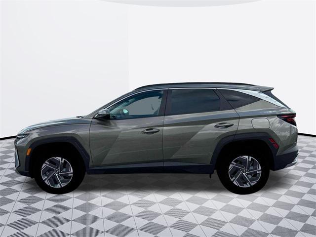 new 2025 Hyundai Tucson Hybrid car, priced at $34,192