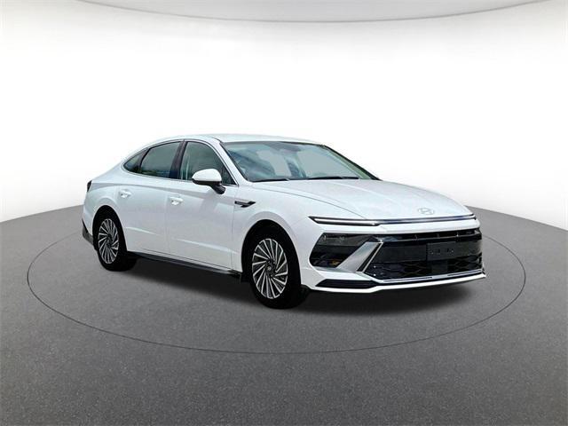 new 2025 Hyundai Sonata Hybrid car, priced at $27,341