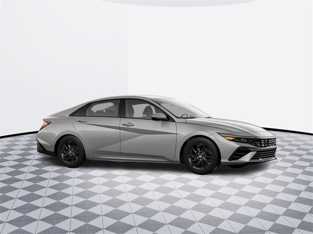 new 2024 Hyundai Elantra car, priced at $23,077