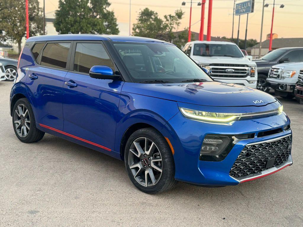used 2022 Kia Soul car, priced at $15,999