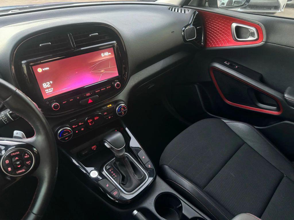 used 2022 Kia Soul car, priced at $15,999