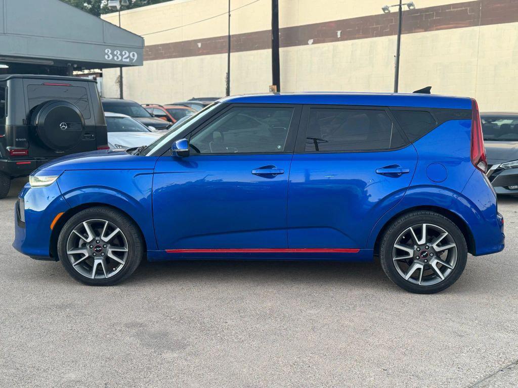 used 2022 Kia Soul car, priced at $15,999