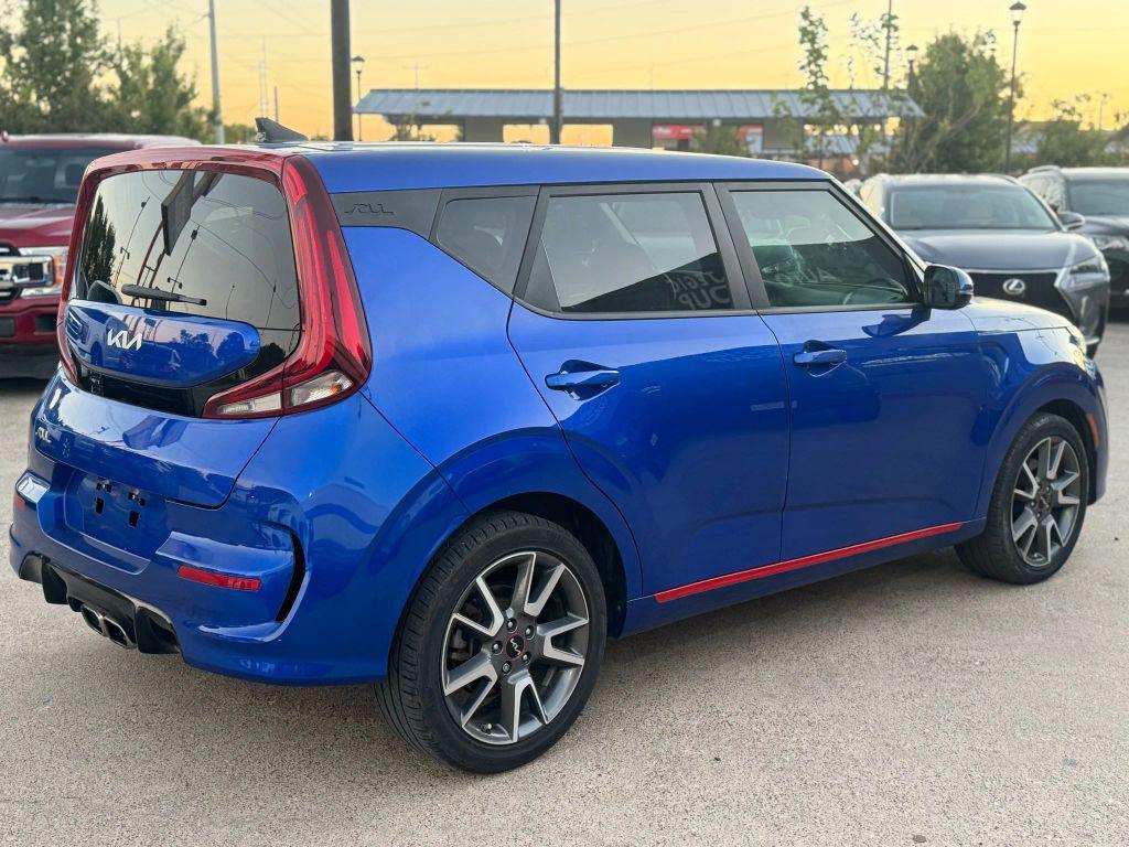 used 2022 Kia Soul car, priced at $15,999
