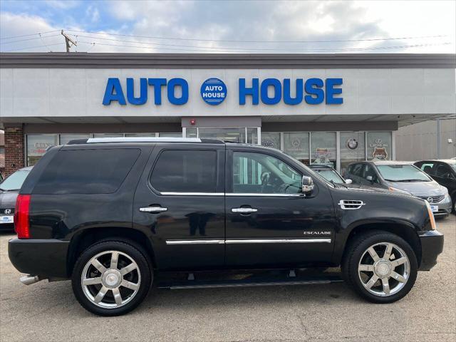 used 2010 Cadillac Escalade car, priced at $13,990