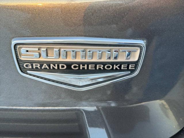 used 2014 Jeep Grand Cherokee car, priced at $15,990