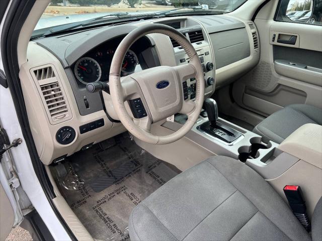 used 2009 Ford Escape Hybrid car, priced at $7,999