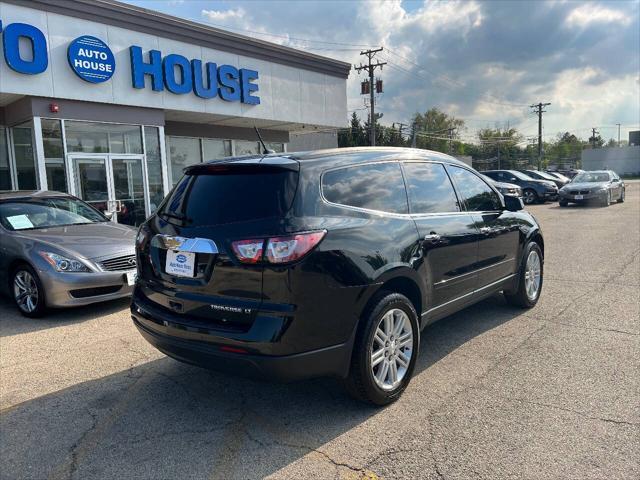 used 2015 Chevrolet Traverse car, priced at $11,990