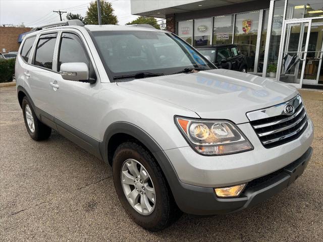 used 2009 Kia Borrego car, priced at $7,490