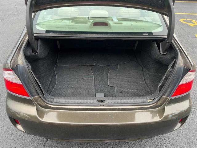 used 2009 Subaru Legacy car, priced at $6,490