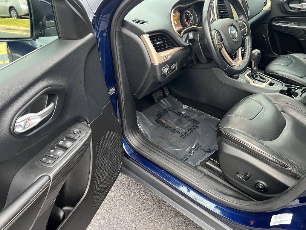 used 2015 Jeep Cherokee car, priced at $11,990