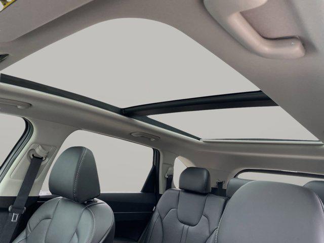 new 2025 Kia Sorento car, priced at $36,836