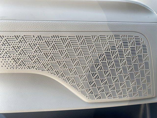 new 2025 Kia Carnival Hybrid car, priced at $49,495