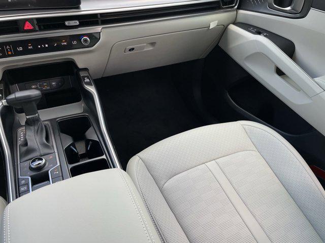 new 2025 Kia Sorento car, priced at $37,946