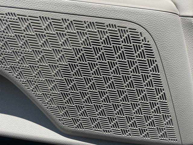 new 2025 Kia Carnival Hybrid car, priced at $50,076