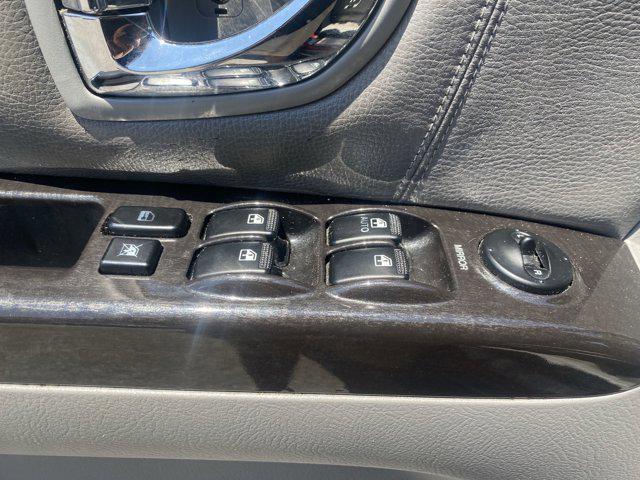 used 2007 Kia Sorento car, priced at $6,998