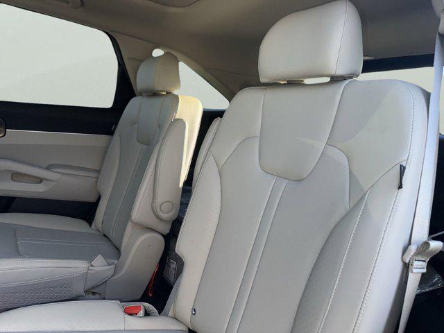 new 2026 Kia Sorento car, priced at $38,740