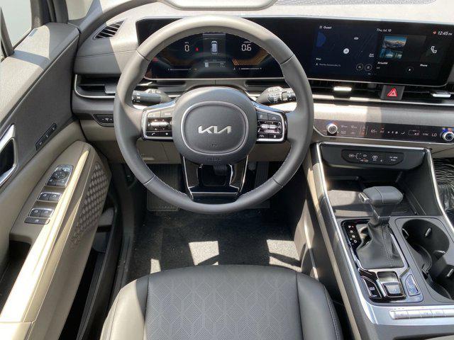 new 2025 Kia Carnival car, priced at $39,067