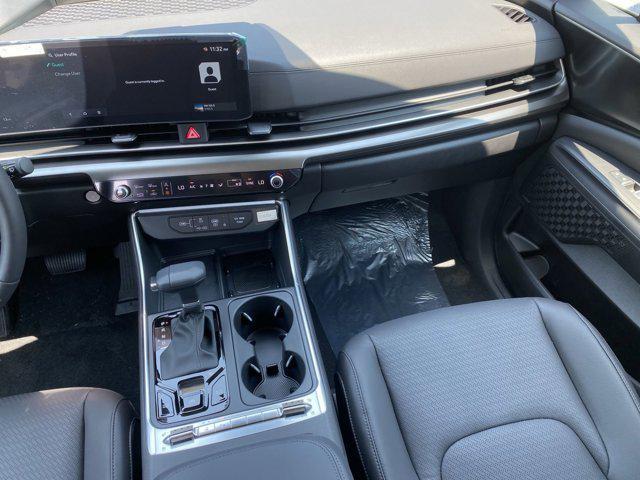 new 2025 Kia Carnival car, priced at $53,253