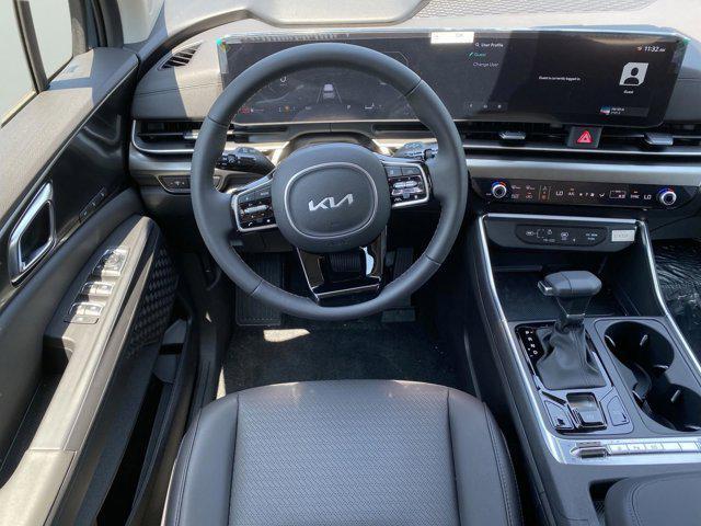 new 2025 Kia Carnival car, priced at $50,853