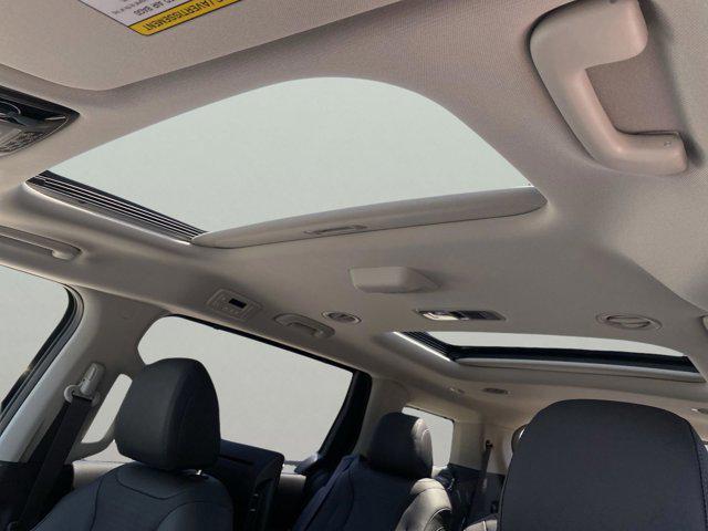 new 2025 Kia Carnival car, priced at $50,853