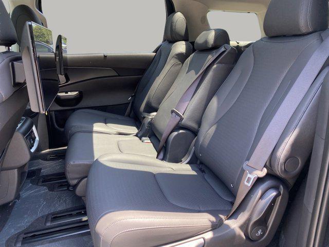new 2025 Kia Carnival car, priced at $53,253