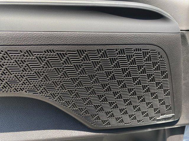 new 2025 Kia Carnival car, priced at $50,853