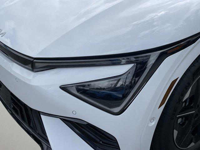 new 2025 Kia EV6 car, priced at $45,093