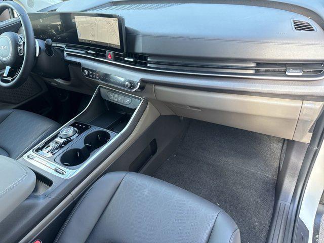 new 2026 Kia Carnival Hybrid car, priced at $48,731