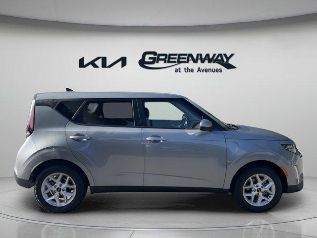 new 2025 Kia Soul car, priced at $21,249