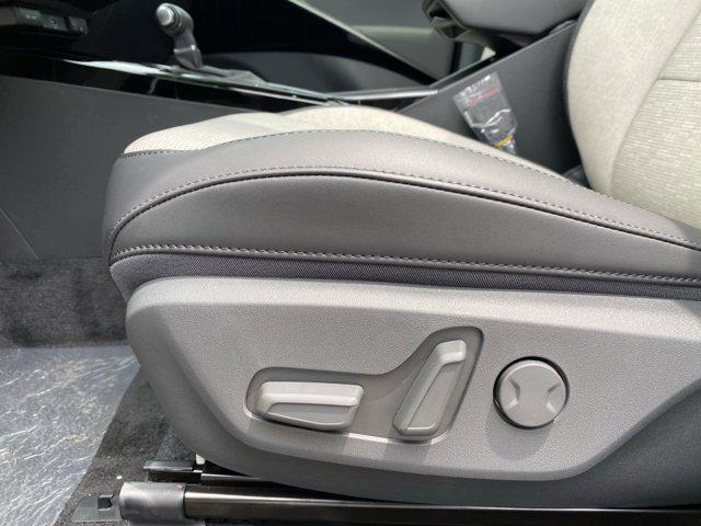 new 2025 Kia Niro car, priced at $33,632