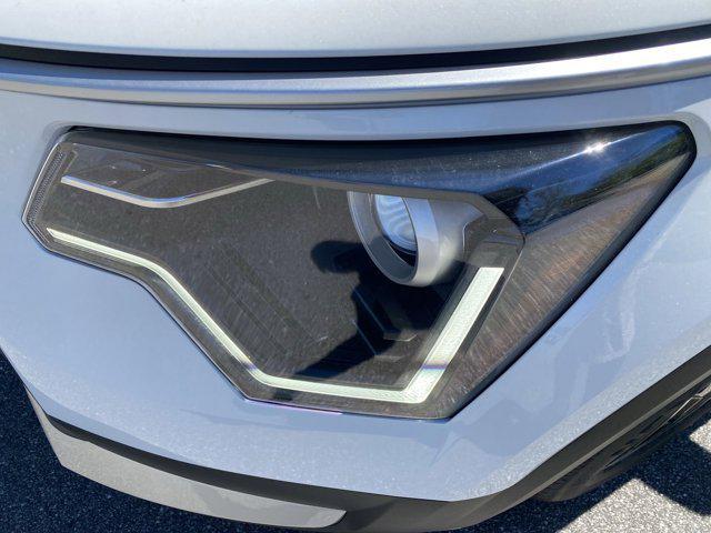 new 2025 Kia Niro car, priced at $26,715