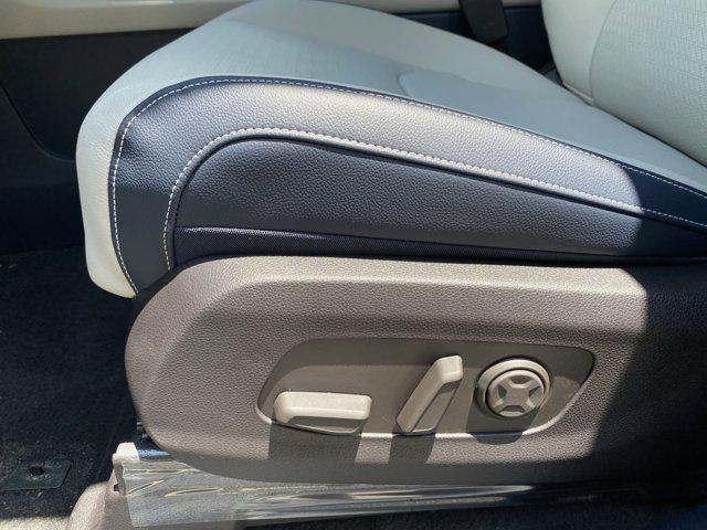 new 2026 Kia Carnival Hybrid car, priced at $53,316