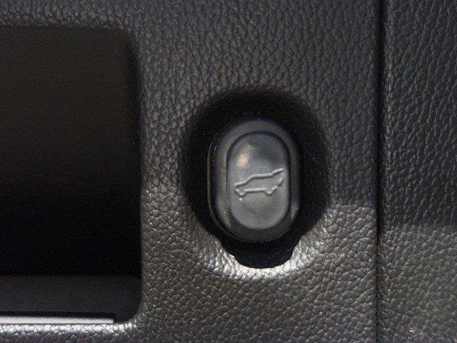 used 2015 Cadillac Escalade car, priced at $17,333