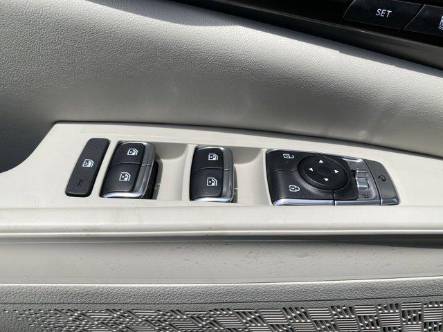 new 2026 Kia Carnival Hybrid car, priced at $52,712