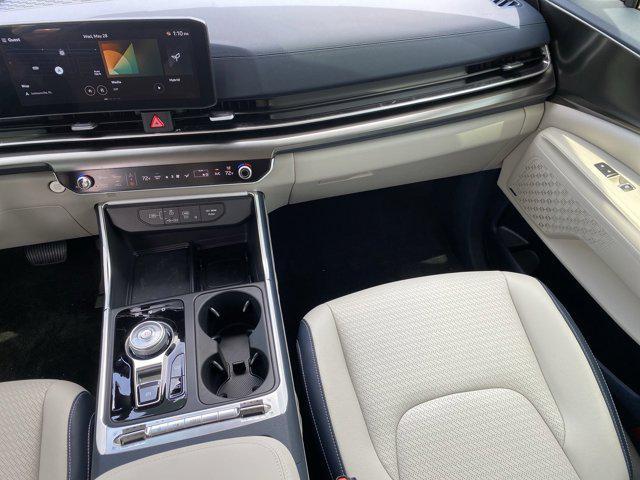 new 2026 Kia Carnival Hybrid car, priced at $52,712