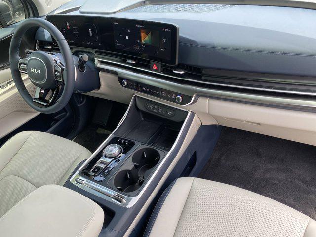 new 2026 Kia Carnival Hybrid car, priced at $52,712