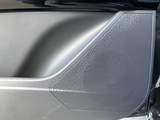 new 2025 Kia Niro car, priced at $30,415