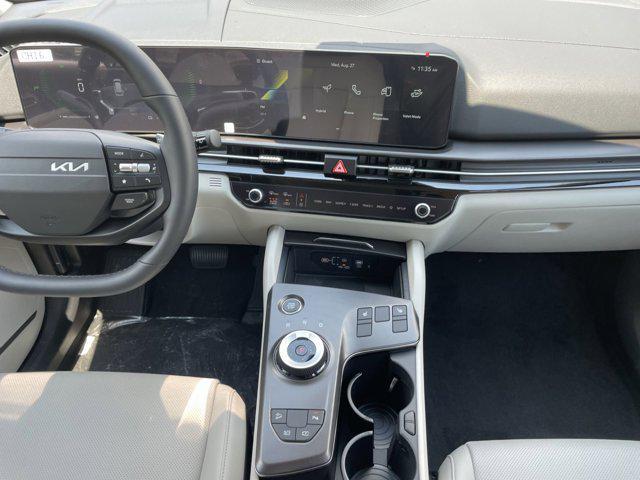 new 2026 Kia Sportage Hybrid car, priced at $34,685