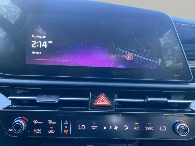 new 2025 Kia Niro car, priced at $30,582
