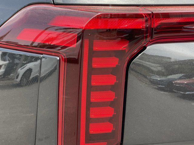 new 2025 Kia Carnival Hybrid car, priced at $53,000