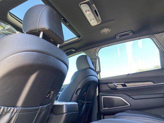 new 2025 Kia Telluride car, priced at $48,213