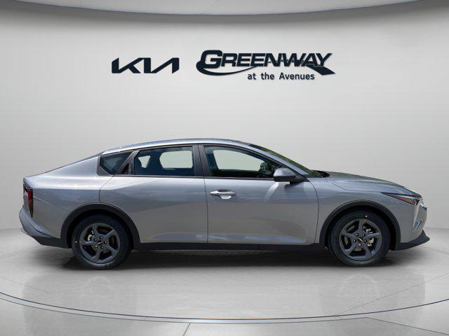 new 2025 Kia K4 car, priced at $24,016