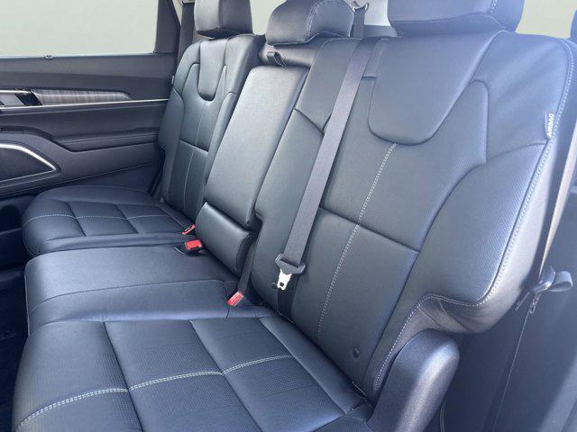new 2025 Kia Telluride car, priced at $39,599