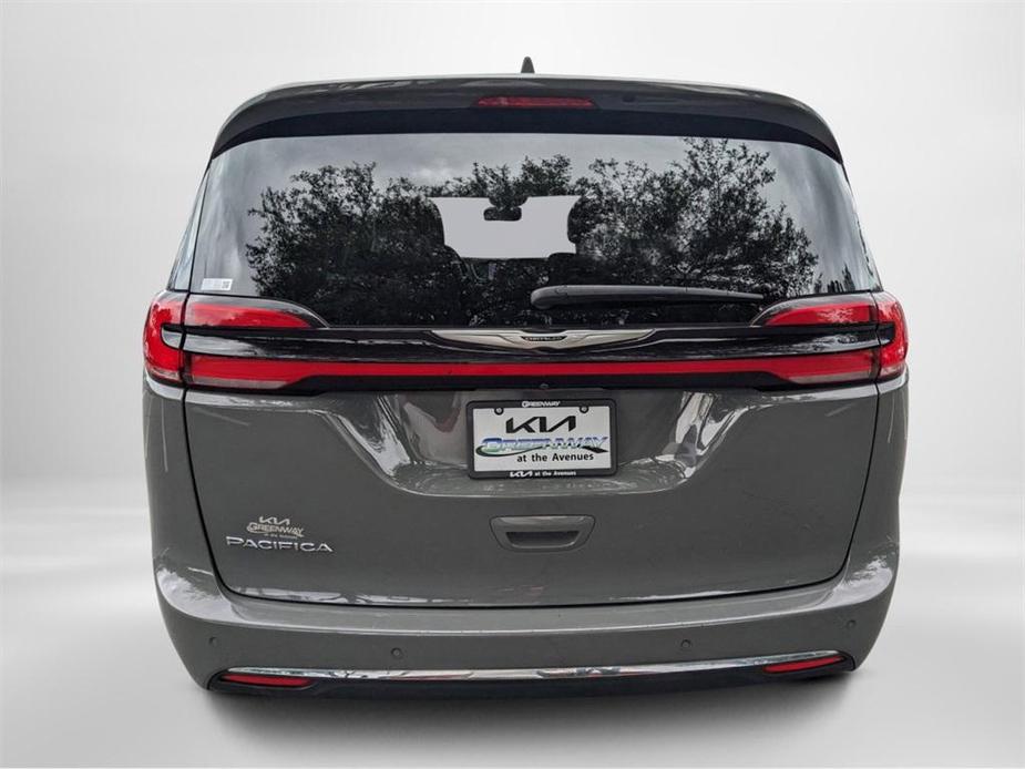 used 2022 Chrysler Pacifica car, priced at $21,411