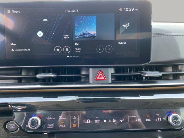 new 2025 Kia Carnival Hybrid car, priced at $54,012