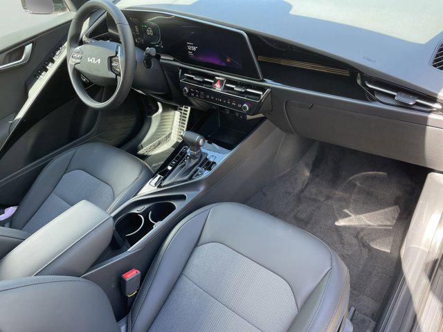 new 2025 Kia Niro car, priced at $31,456