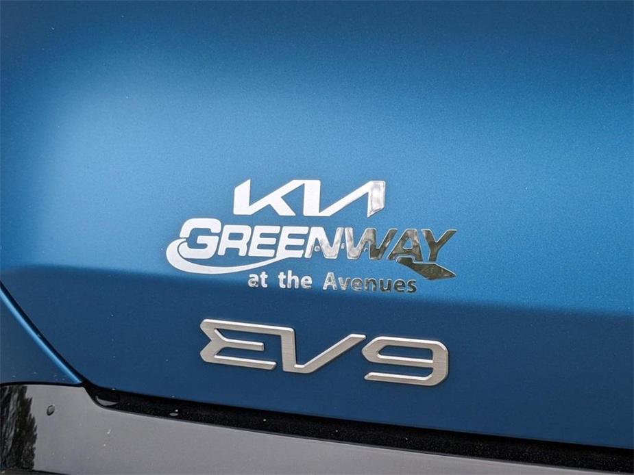 new 2024 Kia EV9 car, priced at $61,271