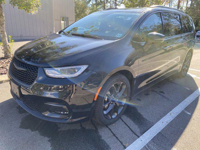 used 2021 Chrysler Pacifica car, priced at $23,888